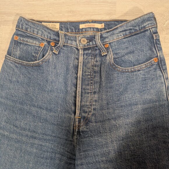 Levi's High Waist Ribcage Straight Jeans - Picture 4 of 13